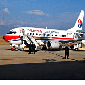 高崎空运航空快运业稳步发展的原因是什么？